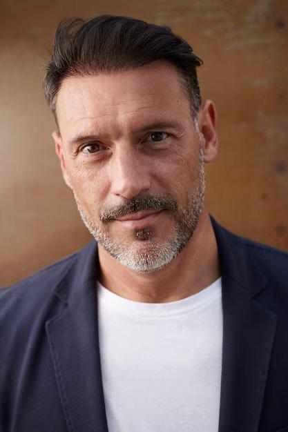 Julien M.